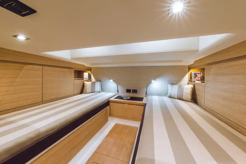 yachtShowcaseint_50_1959.webp